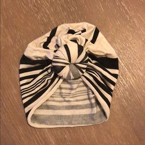 Cream and Black top knot!